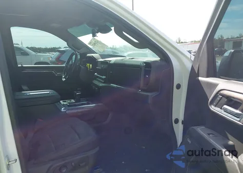 2022 Chevrolet Silverado 1500 z USA, uszkodzony, nr VIN 3GCUDGET4NG686158